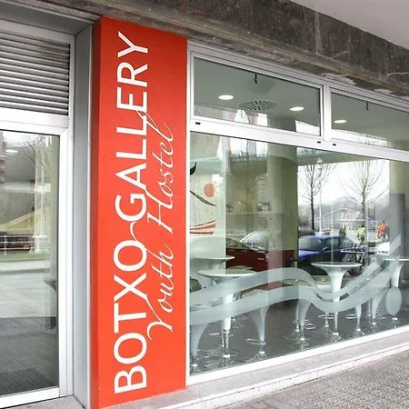 بيت شباب Botxo Gallery - Youth