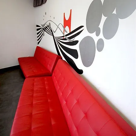 Botxo Gallery - Youth بيت شباب *