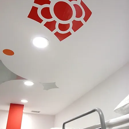 Vandrarhem Botxo Gallery - Youth Hostel Bilbao *